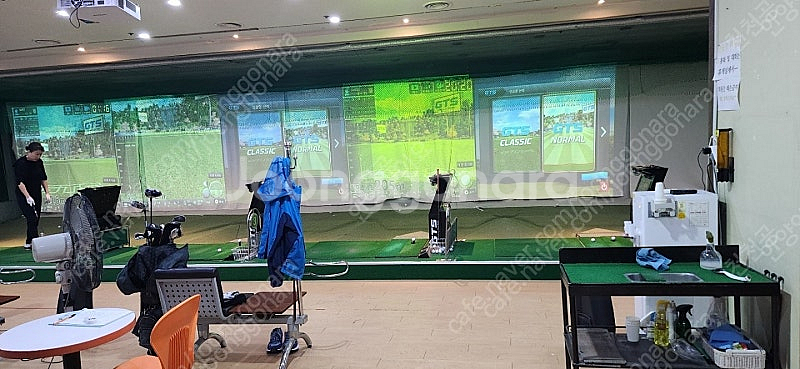 저렴한 가격, AS 보장! 인기 스크린골프 기계 판매합니다.--4